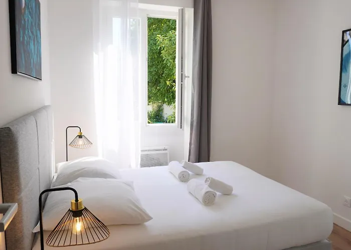 Appartement Avec Terrasse,T2, Proche Plage Du Midi - Palmazur Vacances