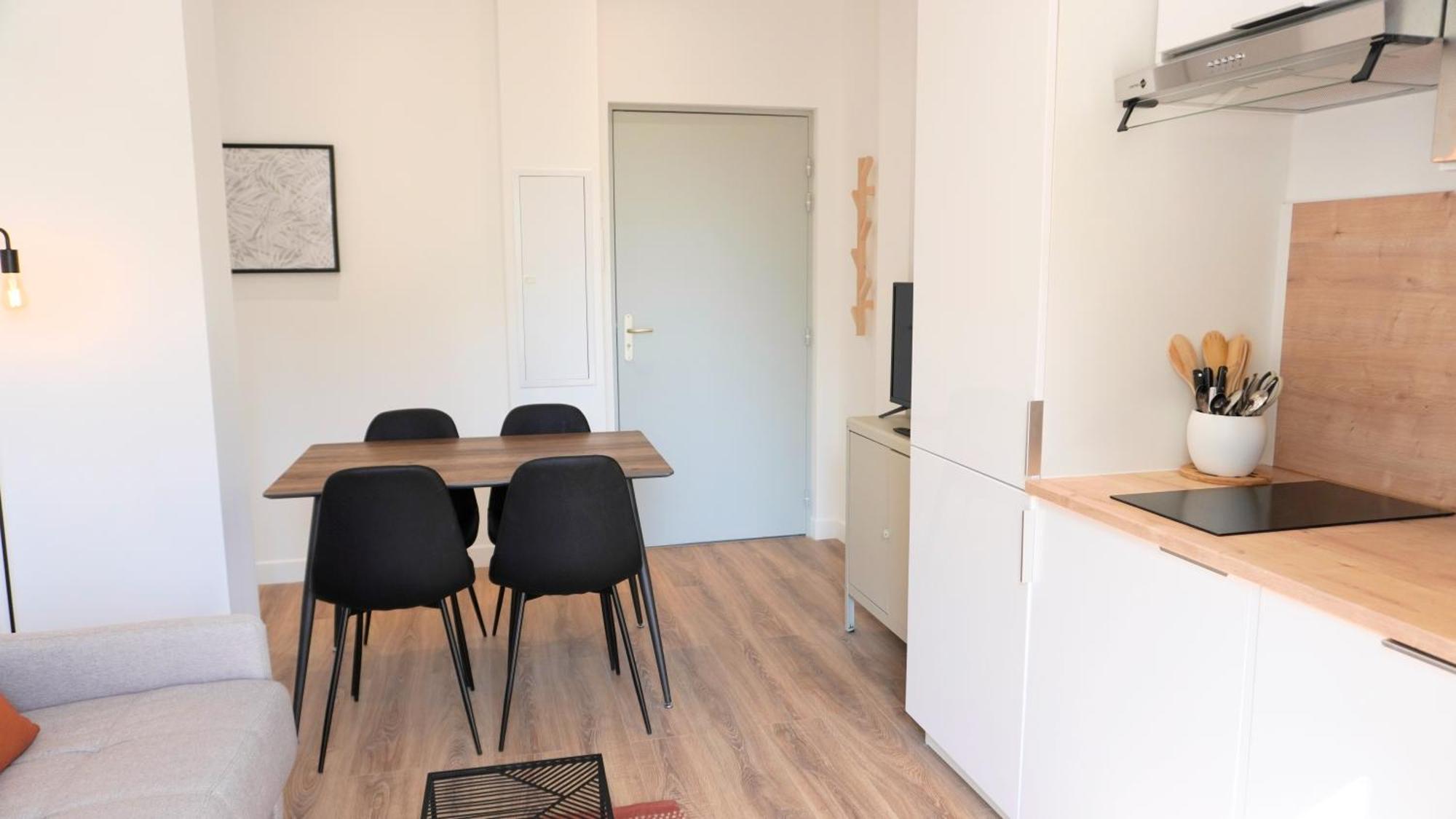Appartement Appartement Avec Terrasse,T2, Proche Plage Du Midi - Palmazur Vacances